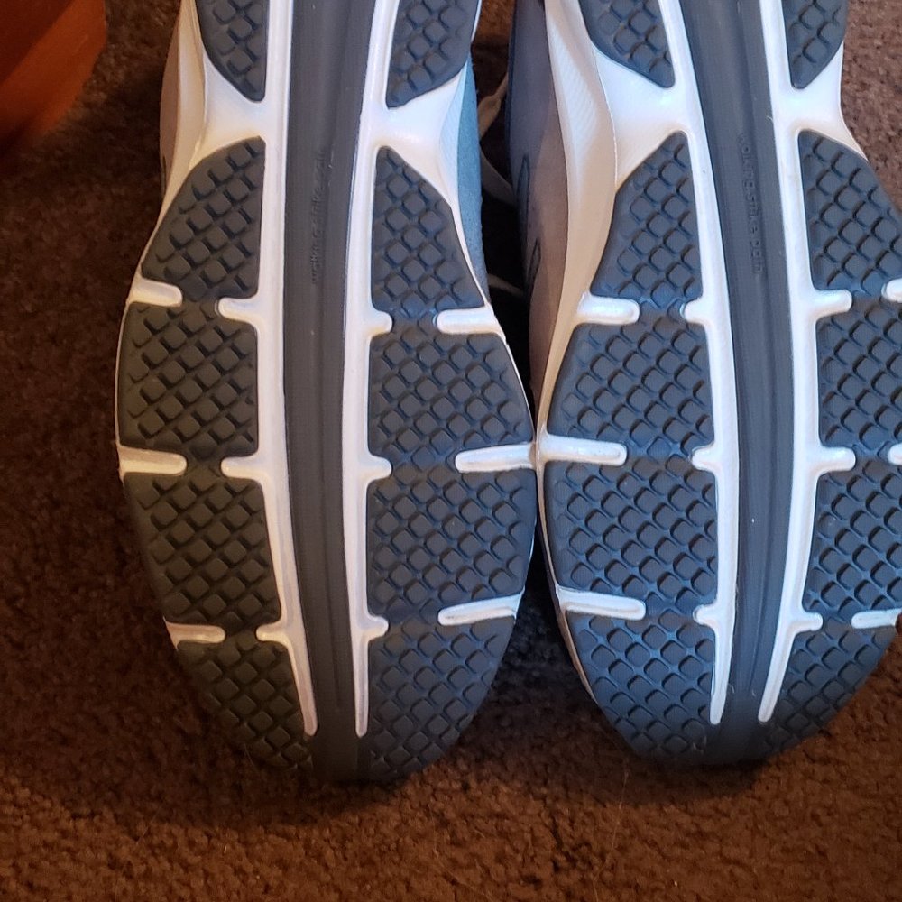 New Balance Sneakers W11 M9.5 NEW w/o tags - Picture 5 of 5